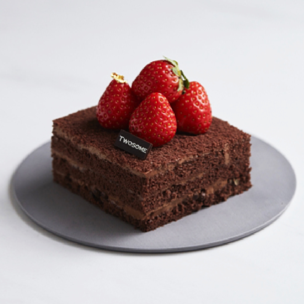 Strawberry Chocolate Fresh Cream Cake